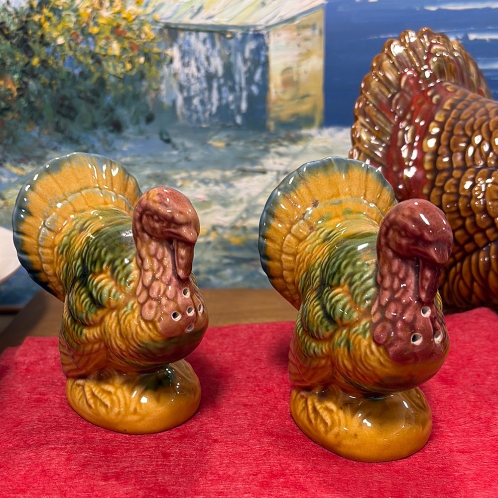 Vintage Lefton turkey salt and pepper shakers